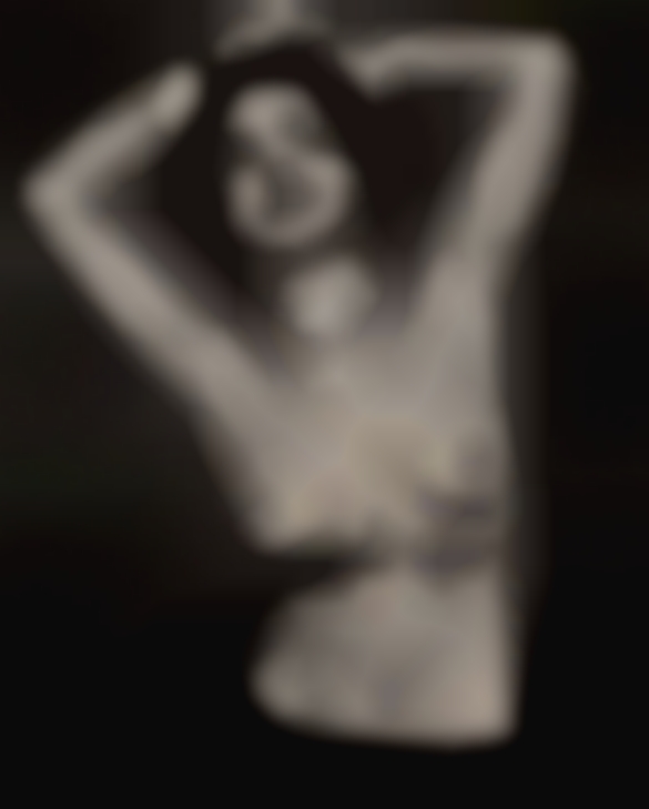 (I apologize women nude in advance).